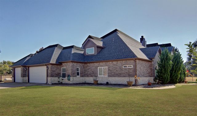 1007 Bentwater Parkway, Granbury, TX 76049