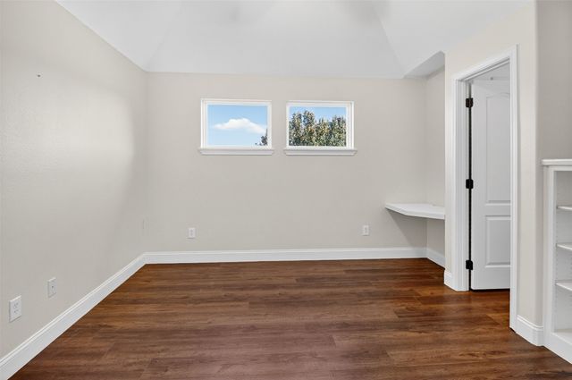 1007 Bentwater Parkway, Granbury, TX 76049