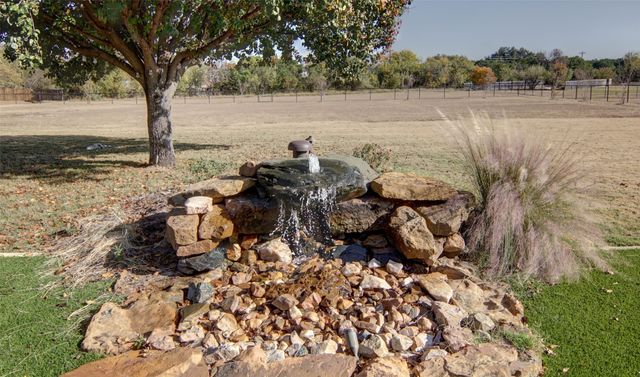 1007 Bentwater Parkway, Granbury, TX 76049