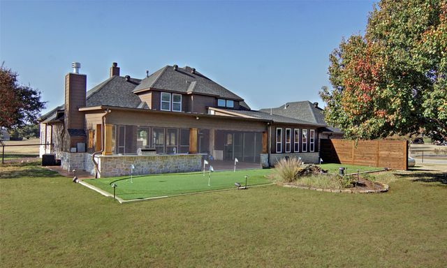 1007 Bentwater Parkway, Granbury, TX 76049