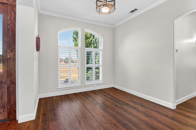 1007 Bentwater Parkway, Granbury, TX 76049