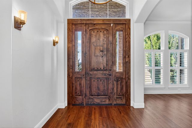 1007 Bentwater Parkway, Granbury, TX 76049