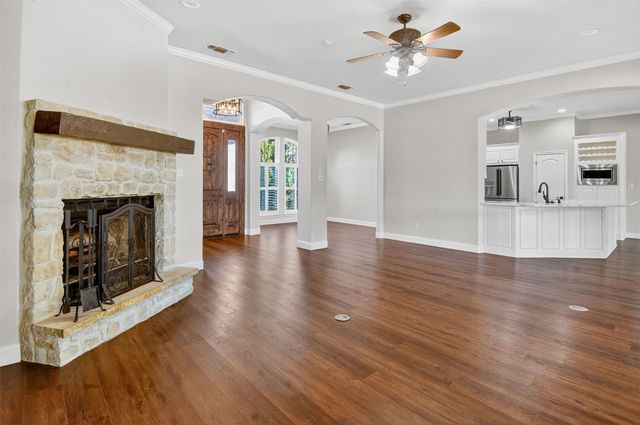 1007 Bentwater Parkway, Granbury, TX 76049