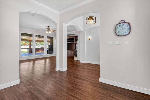 1007 Bentwater Parkway, Granbury, TX 76049