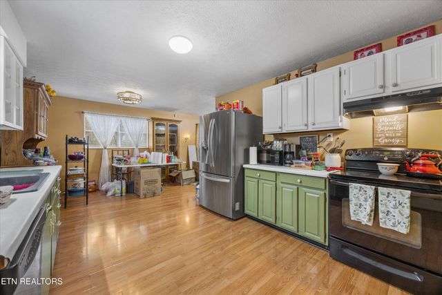 5116 Fort Sumter Rd, Knoxville, TN 37938