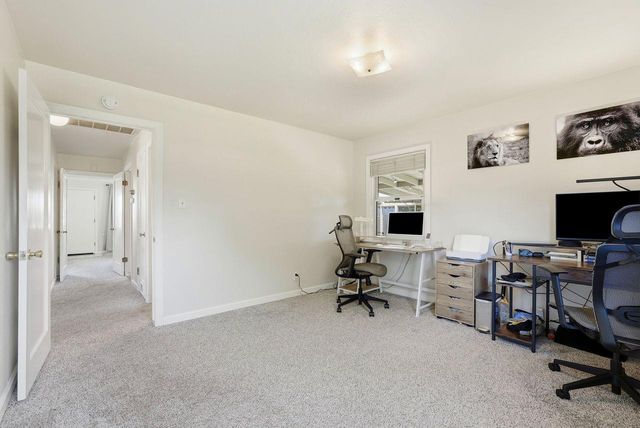 5900 17th Ave, Sacramento, CA 95820