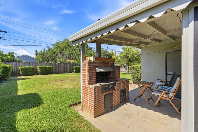 5900 17th Ave, Sacramento, CA 95820
