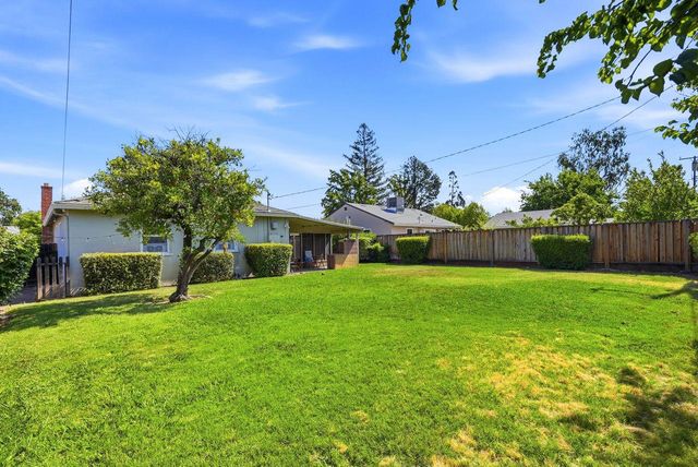 5900 17th Ave, Sacramento, CA 95820