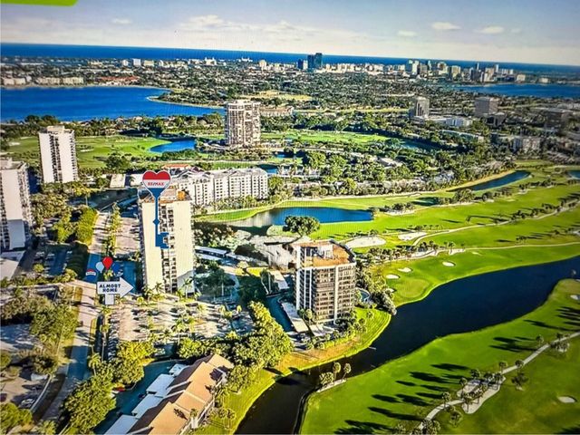 2425 Presidential Way 806, West Palm Beach, FL 33401