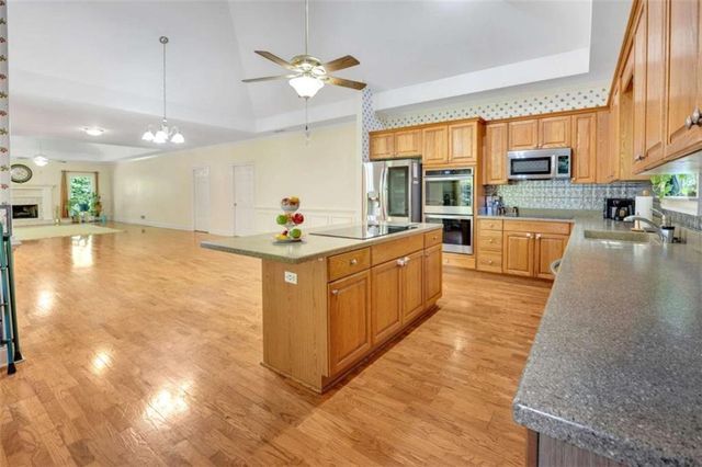 190 Oak Hill Circle, Covington, GA 30016