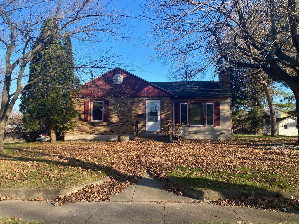 206 6th Avenue N, Princeton, MN 55371