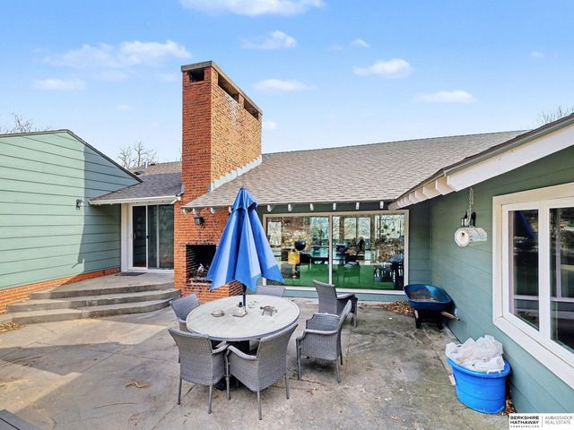 9660 N 29th Street, Omaha, NE 68112