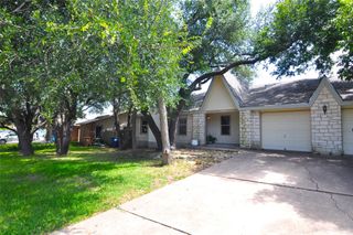 8809 Piney PT B, Austin, TX 78729