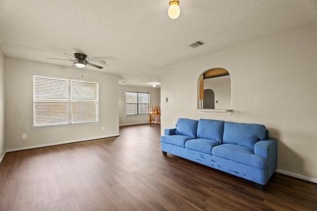 5247 Panay Park Drive, Houston, TX 77048