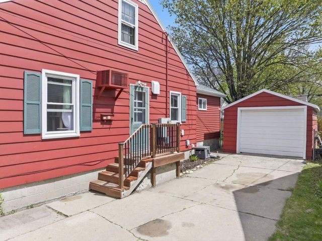 812 14th Avenue NE, Rochester, MN 55906