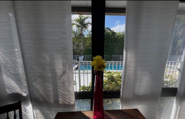 2122 NE 44th Street, Lighthouse Point, FL 33064