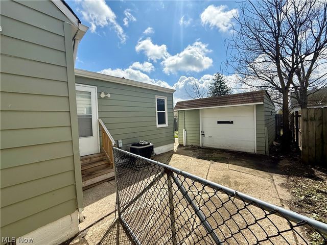 13301 Kirton Avenue, Cleveland, OH 44135