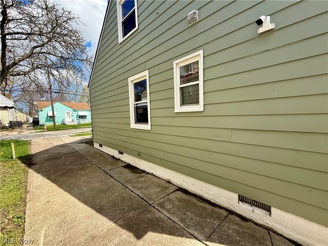 13301 Kirton Avenue, Cleveland, OH 44135