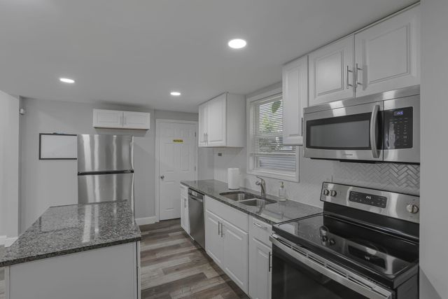 935 Ellsworth Avenue, Columbus, OH 43206