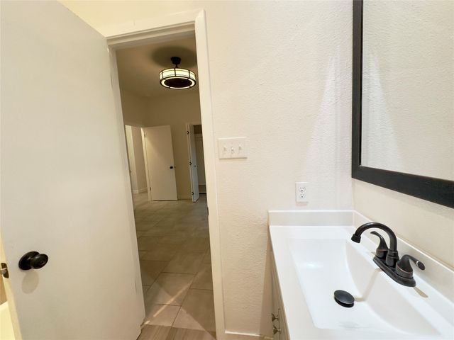 5504 Montview ST A or B, Austin, TX 78756