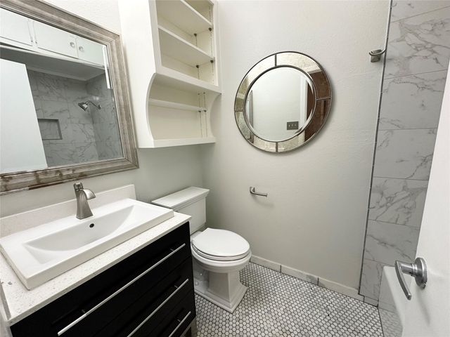 5504 Montview ST A or B, Austin, TX 78756