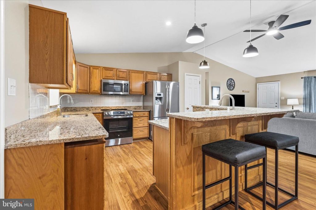 Image 12 of property listing at 19723 MARIGOLD, Hagerstown, MD 21742