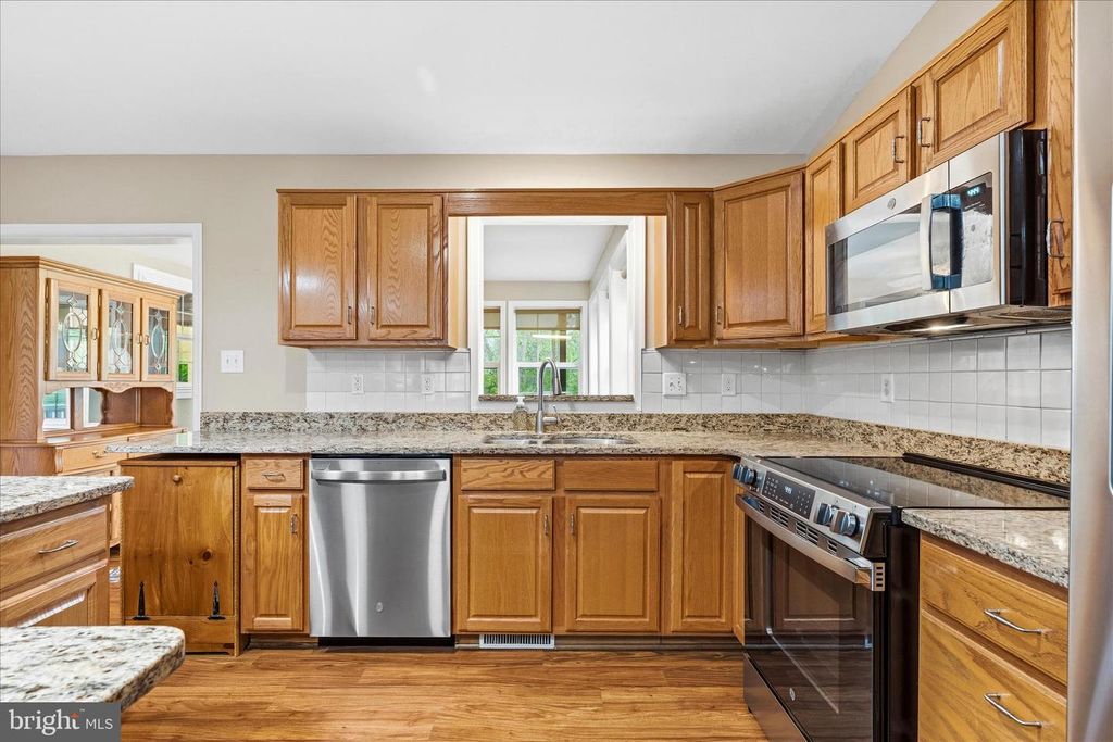 Image 14 of property listing at 19723 MARIGOLD, Hagerstown, MD 21742