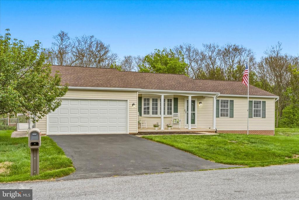 Image 4 of property listing at 19723 MARIGOLD, Hagerstown, MD 21742