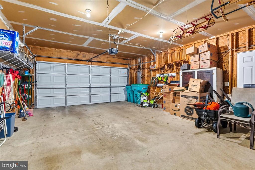 Image 39 of property listing at 19723 MARIGOLD, Hagerstown, MD 21742