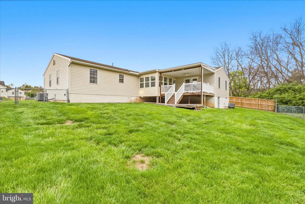 Image 46 of property listing at 19723 MARIGOLD, Hagerstown, MD 21742