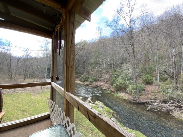 21027 Wayah Road, Topton, NC 28781
