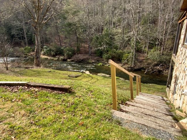 21027 Wayah Road, Topton, NC 28781