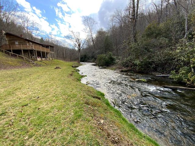 21027 Wayah Road, Topton, NC 28781