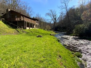 21027 Wayah Road, Topton, NC 28781