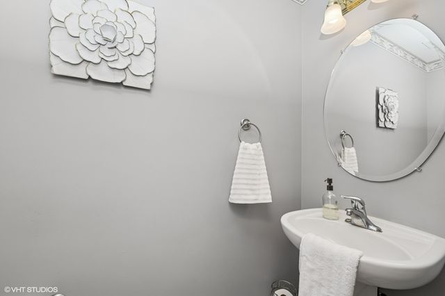 2930 Plumrose Lane, Mchenry, IL 60050