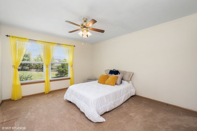 2930 Plumrose Lane, Mchenry, IL 60050