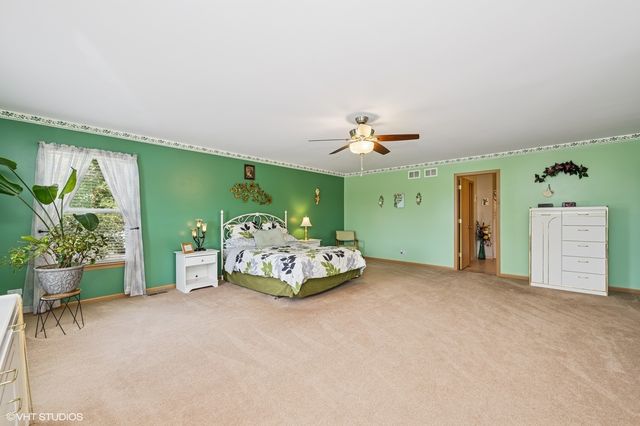 2930 Plumrose Lane, Mchenry, IL 60050