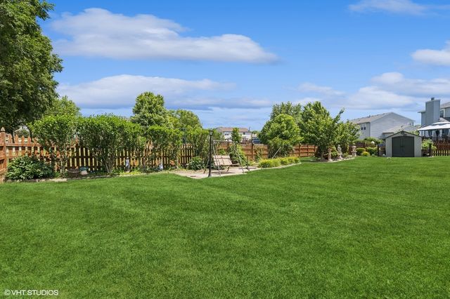 2930 Plumrose Lane, Mchenry, IL 60050