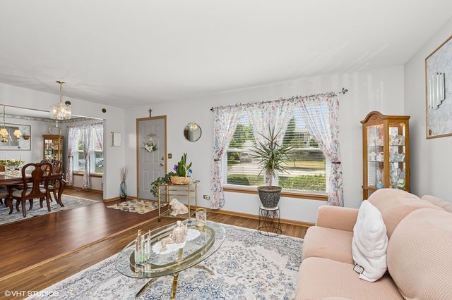 2930 Plumrose Lane, Mchenry, IL 60050