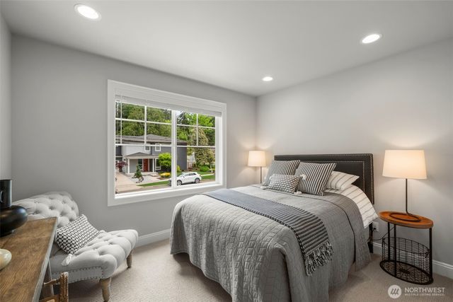 10425 NE 112th Street, Kirkland, WA 98033