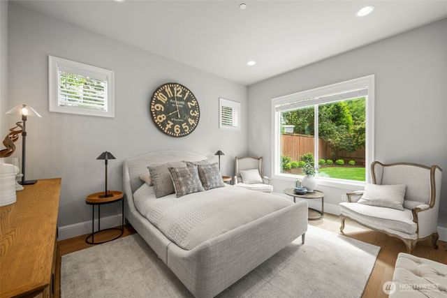 10425 NE 112th Street, Kirkland, WA 98033
