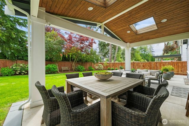 10425 NE 112th Street, Kirkland, WA 98033
