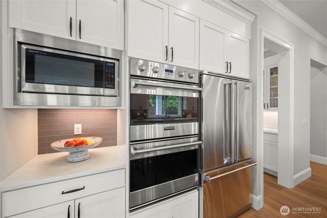 10425 NE 112th Street, Kirkland, WA 98033