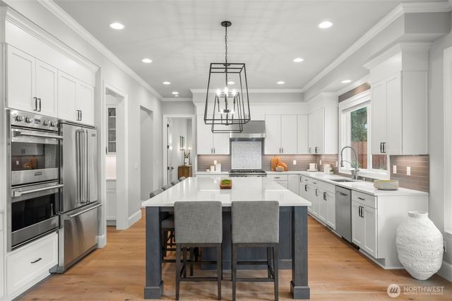 10425 NE 112th Street, Kirkland, WA 98033