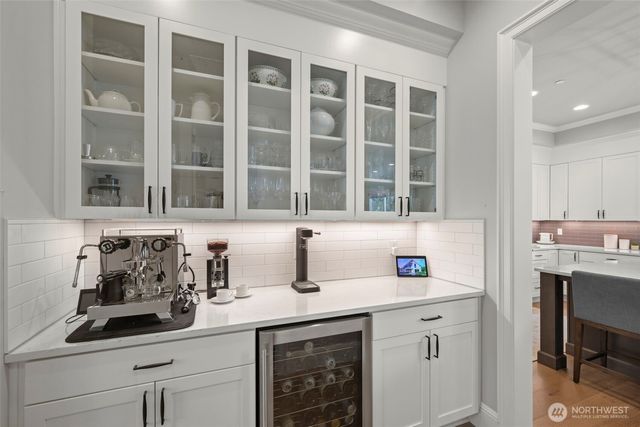 10425 NE 112th Street, Kirkland, WA 98033
