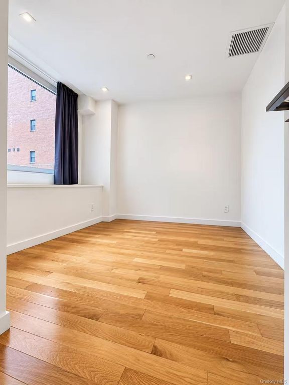 4223 Parsons Boulevard 2D, Flushing, NY 11355 — photo 5