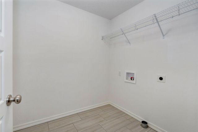 5601 W Pecan Street, Springfield, MO 65802