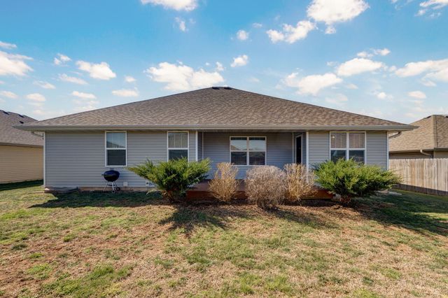 5601 W Pecan Street, Springfield, MO 65802