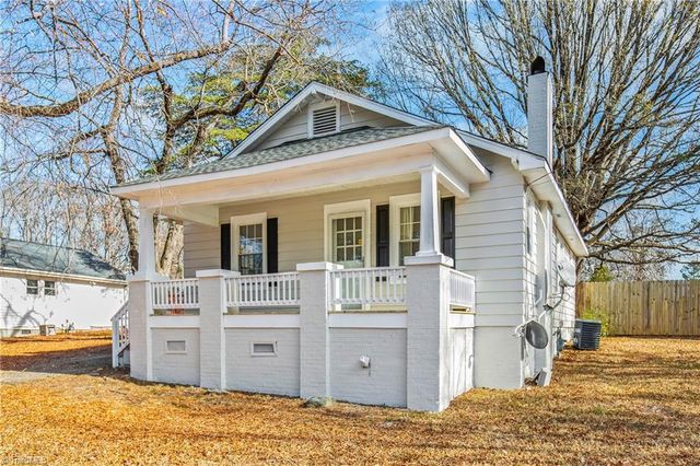 2619 Pinecroft Road, Greensboro, NC 27407