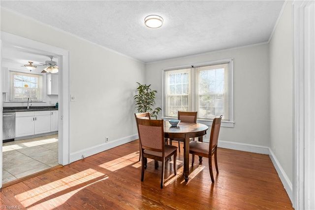 2619 Pinecroft Road, Greensboro, NC 27407